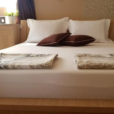 Vsg - Garden Apartment *